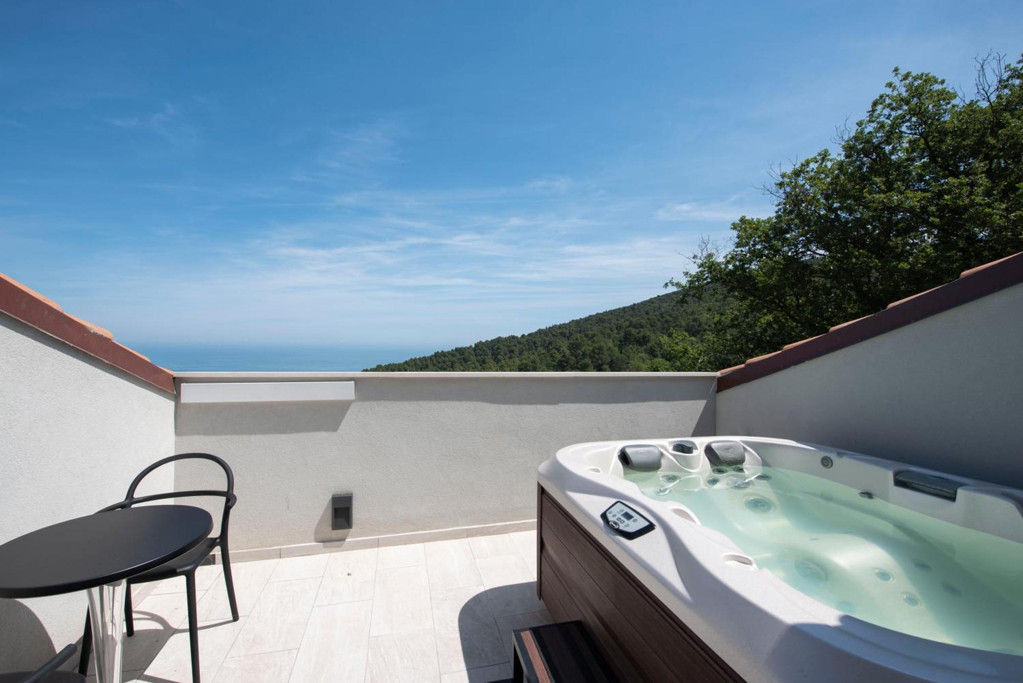 ホテル Le Relais Du Lierre Poggio  エクステリア 写真