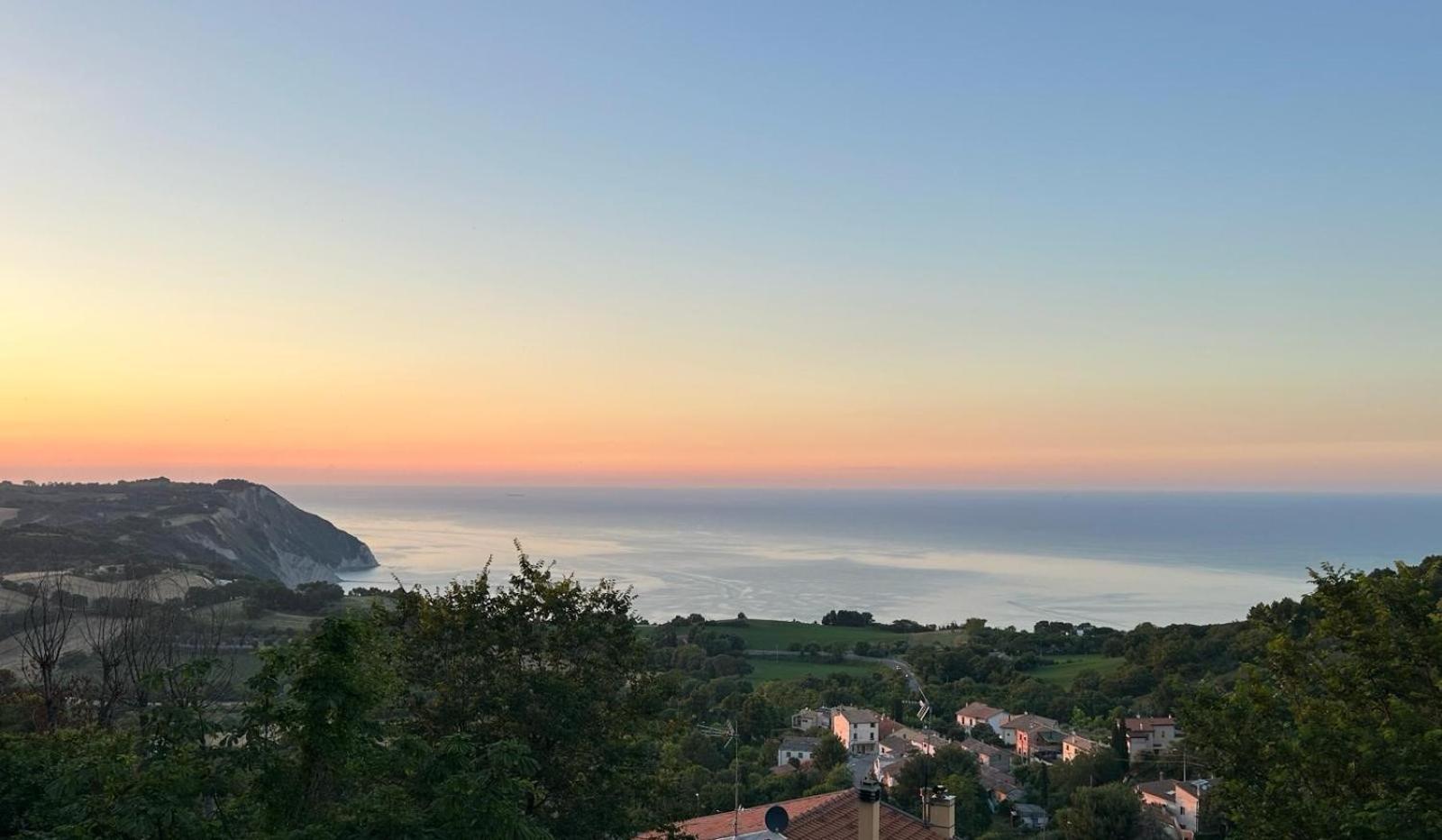 ホテル Le Relais Du Lierre Poggio  エクステリア 写真